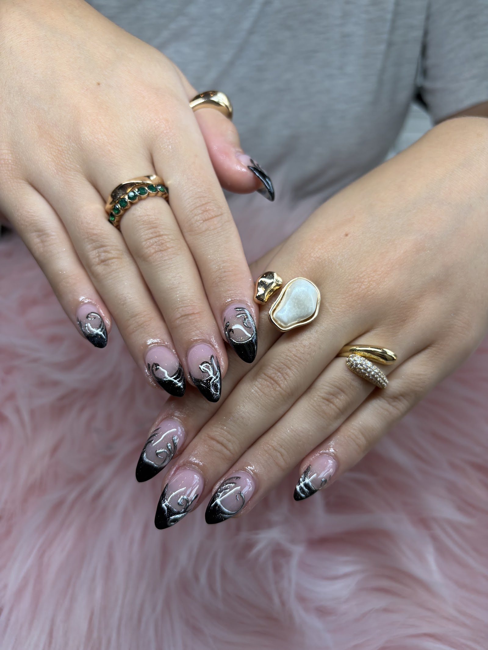 Lily Nails nail photo 3